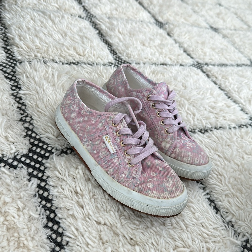 Superga x LoveShackFancy Kid's Classic Lace Up Sneaker Pink Floral Size 2